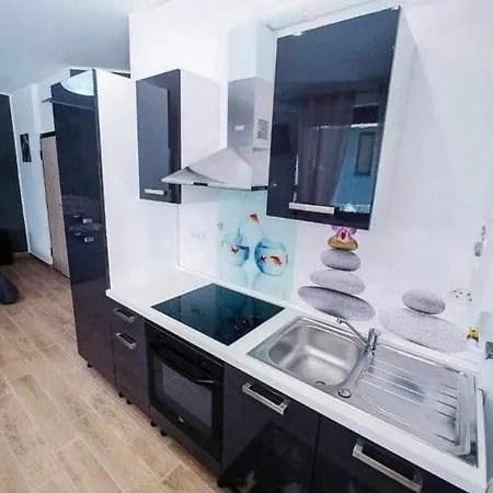 Dobos Apartment *